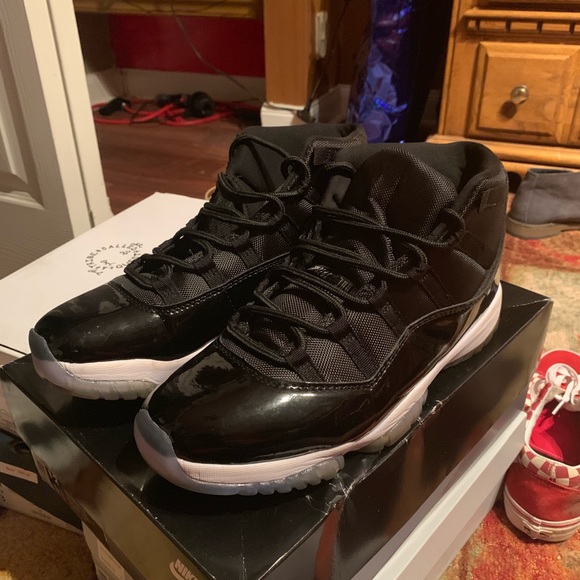 Jordan Other - Jordan 11 space jam